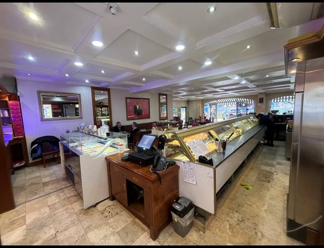 170M² BUSINESS TO LET IN GREEN POINT